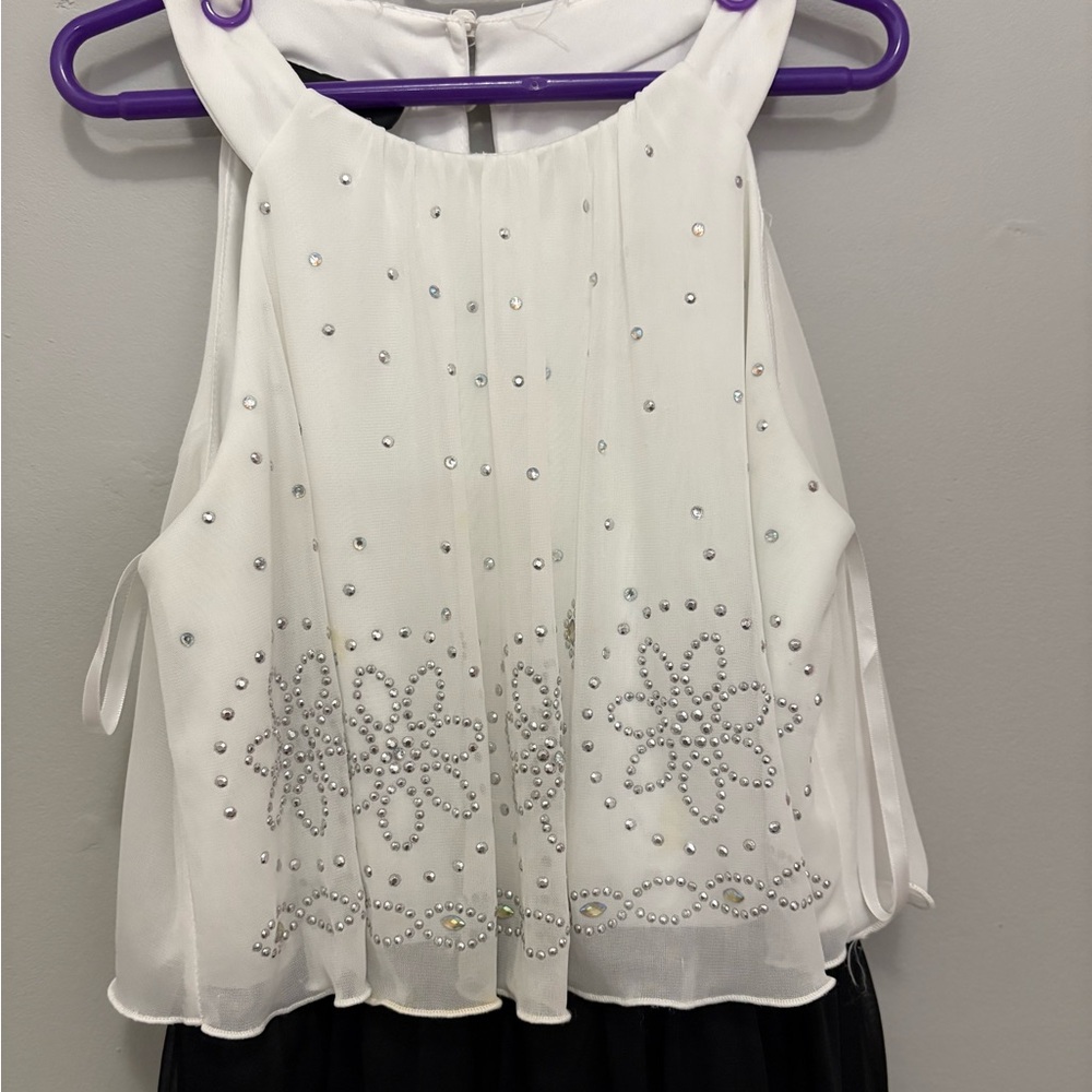 Elegant Black and White Kids Formal Dress - Picture 4 of 7